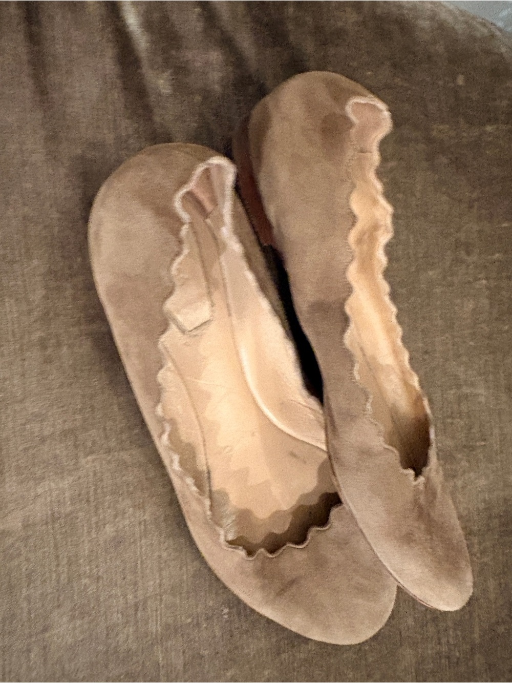 Chloe Lauren Scalloped Suede Ballet Flats in Taupe 37 - Picture 8 of 9
